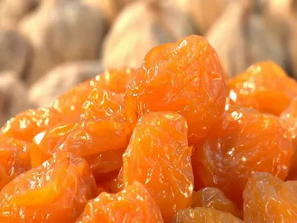 آلو بخارا اصل با کیفیت ویژه و طعم متمایز